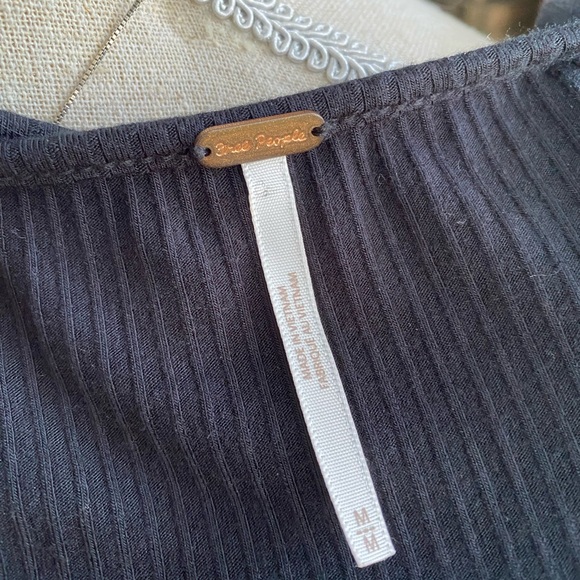 Free People Knit Blouse with 3/4” Eyelet Sleeves Size M Black - Picture 8 of 8